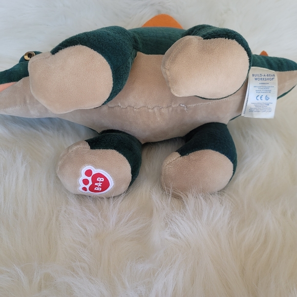 Build a bear stegosaurus - Picture 2 of 3